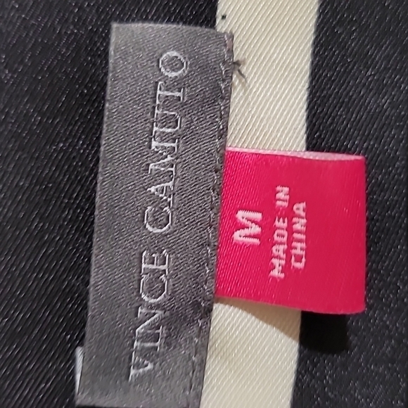 Vince Camuto Women's Longsleeve Blouse Size Medium  Black & White - Picture 3 of 9